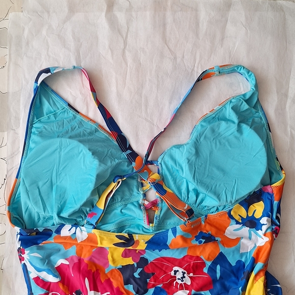 Yonique NWT One Piece Plus Size Swimsuits Tummy Control Ruched Floral Sz 22W - Picture 6 of 10